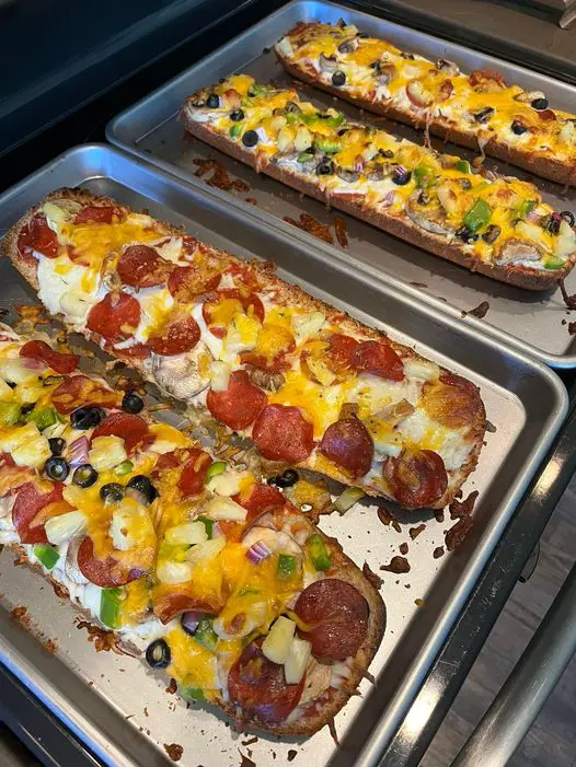 Family Night Favorite: Easy French Bread Pizza