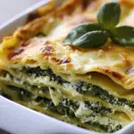 spinach lasagna recipe, vegetarian lasagna, ricotta spinach pasta bake, healthy lasagna recipe, quick spinach lasagna, cheesy vegetable lasagna