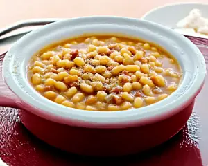 Italian pasta and bean soup, authentic Italian soup, pasta e fagioli recipe, traditional pasta fagioli, hearty Italian comfort food, bean soup with pasta