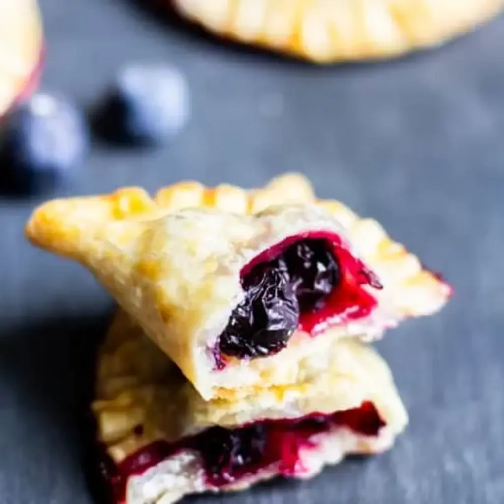 How to Make Blueberry Sauce