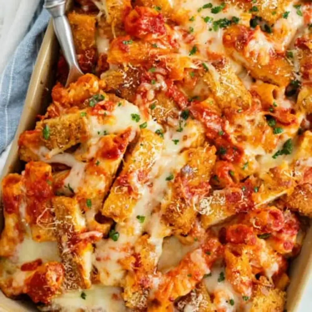 Easy Chicken Parmesan Casserole Recipe – Cheesy &amp; Crispy
