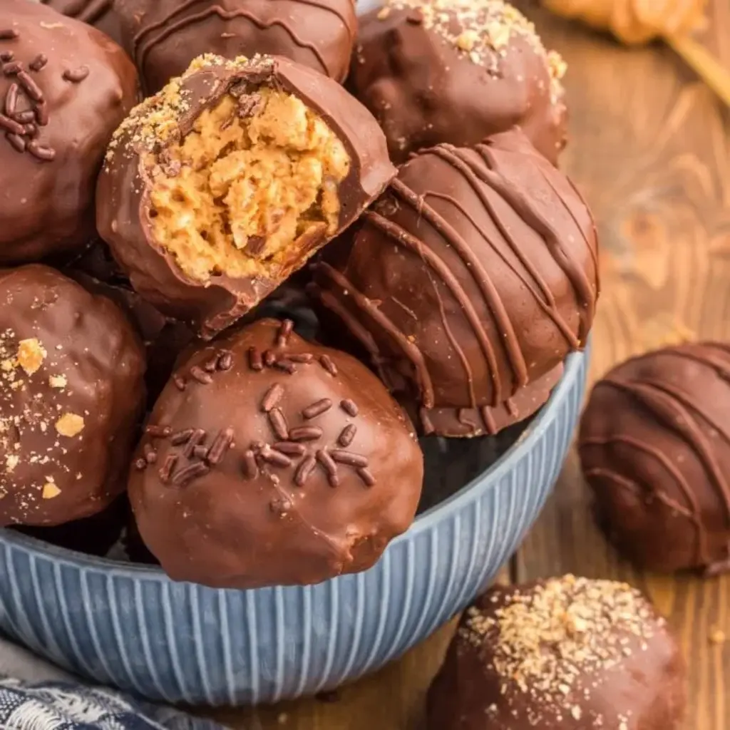Easy No-Bake Peanut Butter Rice Krispie Balls