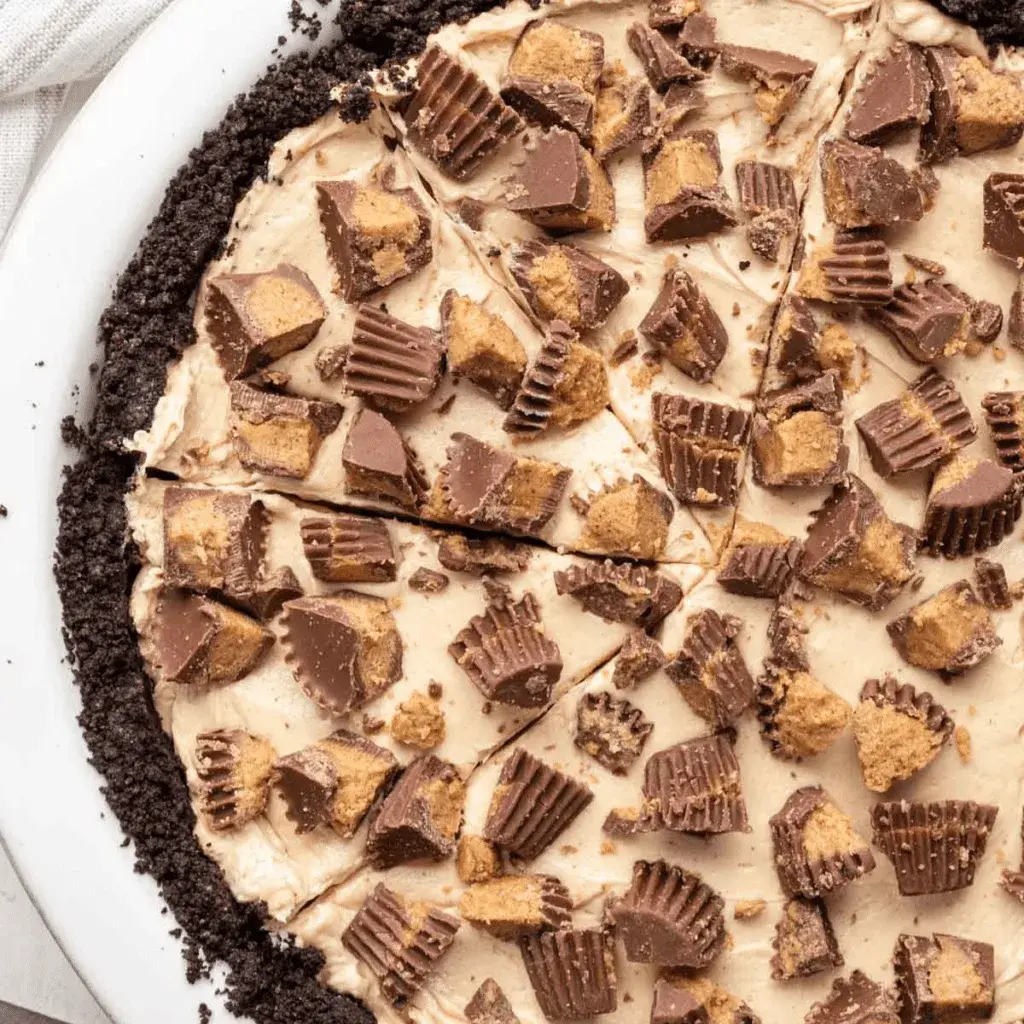 Easy 6-Ingredient Peanut Butter Oreo Pie